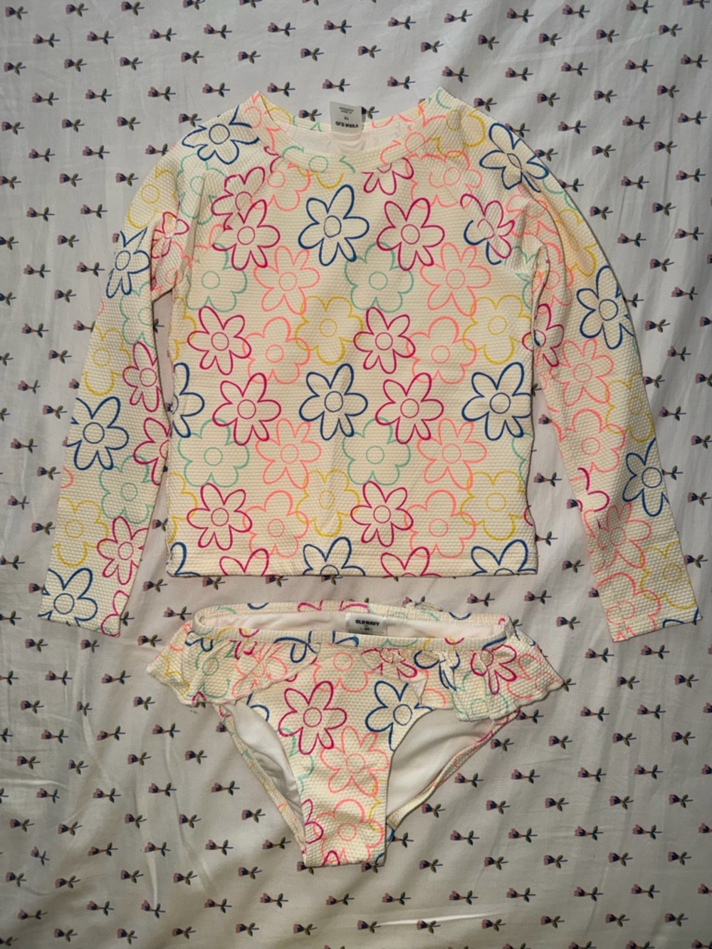 Old Navy Girls' Multicolor Floral Long-Sleeve Rash Guard Set